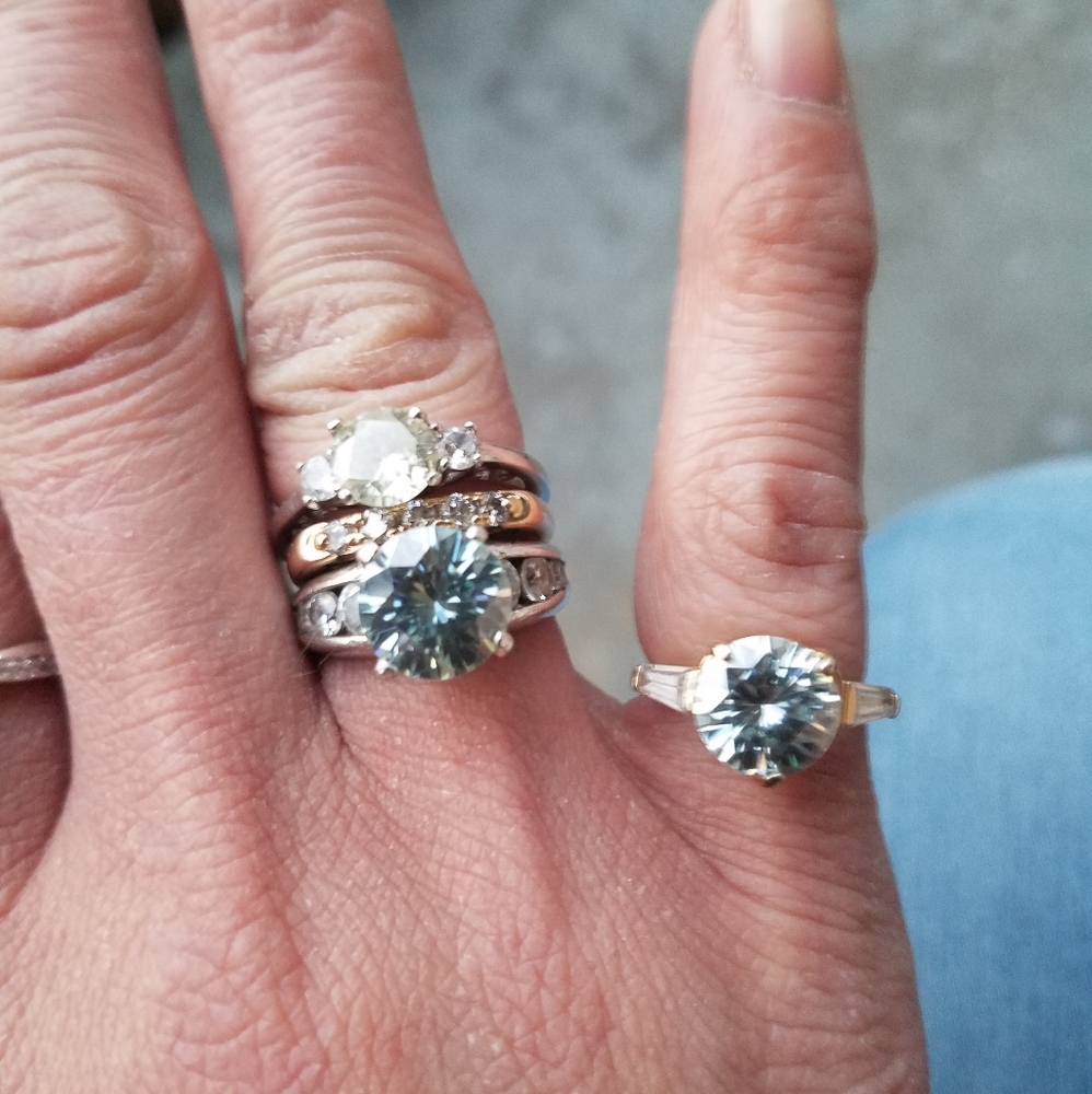 4ct Moissanite Sterling 925 Silver Ring - Picture 4 of 8